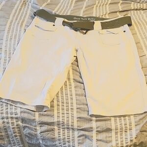 OTB size 11/12, 21 1/2" long, green belt. Excellent shape. Sand Colored.